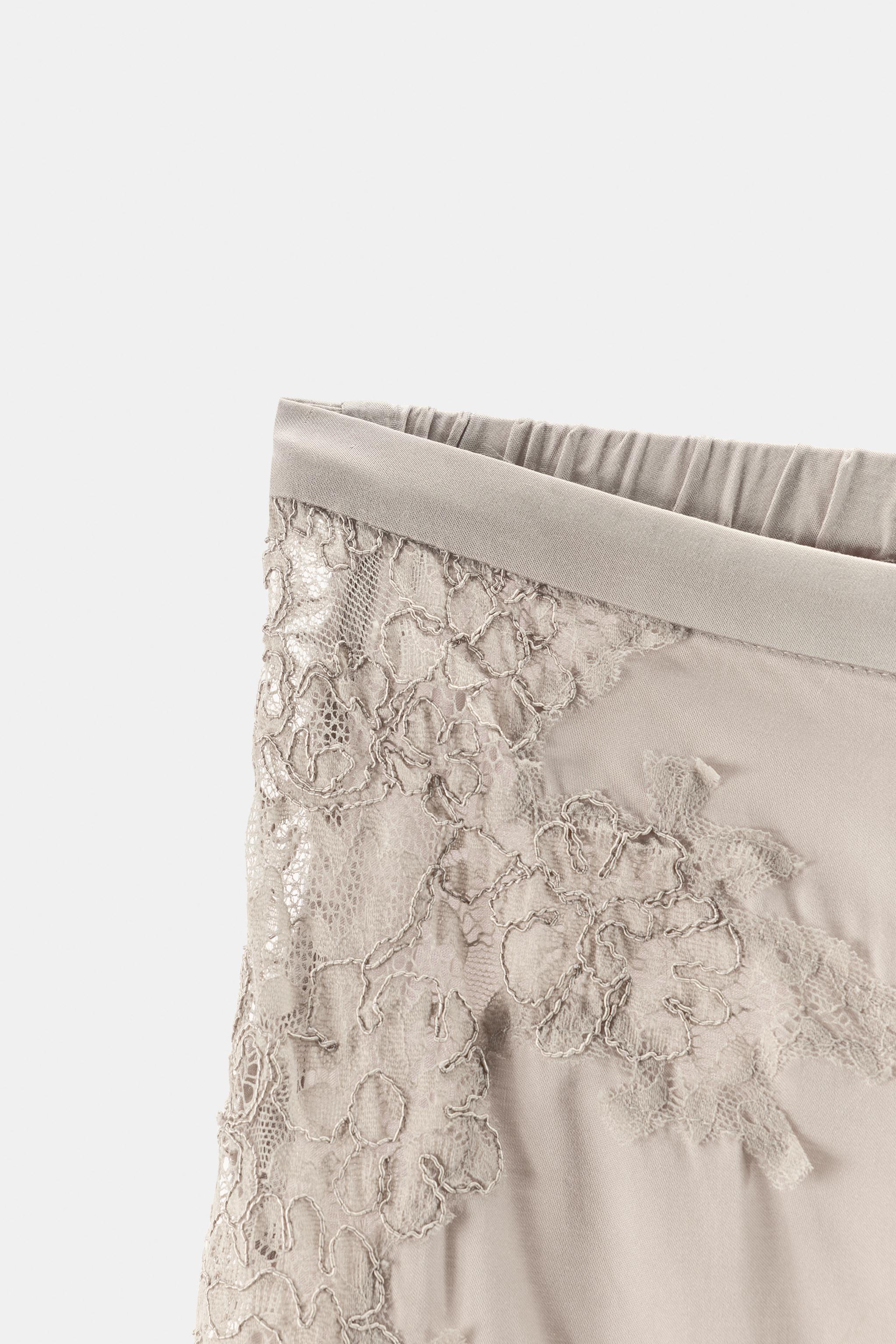 SATIN EFFECT LACE PANTS WITH VENTS